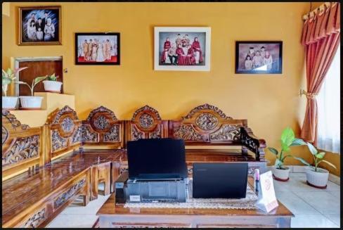 Adinda Homestay Лембанг Екстер'єр фото