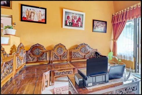 Adinda Homestay Лембанг Екстер'єр фото